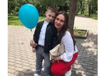 ვინიცაში დაბომბვის შედეგად ვიქტორია რეკუტა და მისი შვიდი წლის ვაჟი დაიღუპა