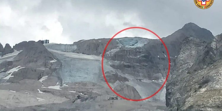 ვიდეო – იტალიაში მყინვარის ჩამოშლას, სულ მცირე, 6 ადამიანე ემსხვერპლა