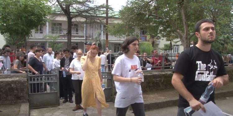 ერთიანი ეროვნული გამოცდების პირველი დღე ოზურგეთში