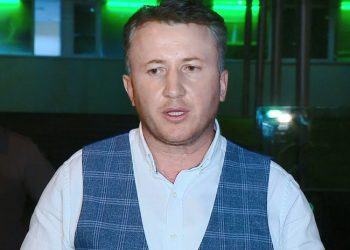 გოგაშვილს გაშლილ ხელებზე უდებდნენ კონკრეტულ იარაღს, სავარაუდოდ, ანაბეჭდებისა და დნმ-ის გადატანის მიზნით” – ადვოკატი