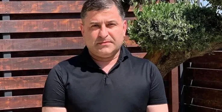 ქოცებო” კარგად წაიკითხეთ… ჩემი 10 წლის პეტრეს თმის გაჭაღარავებას აღარ გაპატიებთ – რას წერს სოსო გოგაშვილი