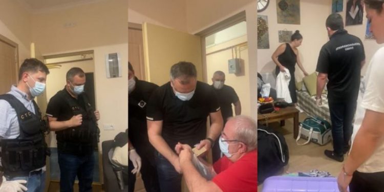 სოსო გოგაშვილის დაკავების შემდეგ, სუს-მა გონიოში მისი შვილის, ნინო გოგაშვილის ბინა გაჩხრიკა