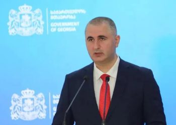 2026 წლამდე საჯარო სამსახურში ხელფასების ოდენობა ყოველწლიურად დაახლოებით, 10%-ით გაიზრდება – ფინანსთა მინისტრი