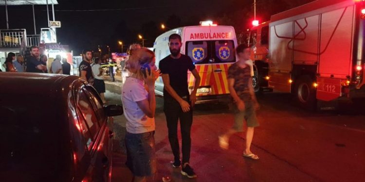 თბილისში ერთმანეთს რამდენიმე ავტომობილი შეეჯახა – არსებული ინფორმაციით, არის მსხვერპლი