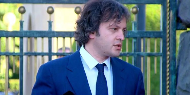 ირაკლი კობახიძე ჟურნალისტს – “კაგებეშნიკი” არის მამათქვენი – რომ ლაპარაკობ, პირი მოიწმინდე, სააკაშვილივით გაქვს პირი, ქალის სახე დაკარგე