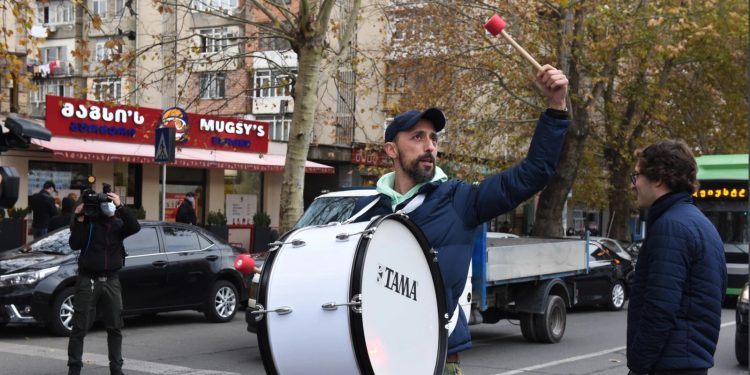 გიგა მაქარაშვილი: „გადავწყვიტეთ, დავრჩეთ რუსთაველის გამზირზე“