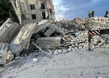 დონეცკის ოლქში საცხოვრებელი კორპუსის დაბომბვის შედეგად დაღუპულთა რაოდენობა 11-მდე გაიზარდა