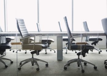 თითოეული დასაქმებულისთვის თავისუფალი სივრცე უნდა იყოს მინიმუმ 2მ² – მთავრობის დადგენილება