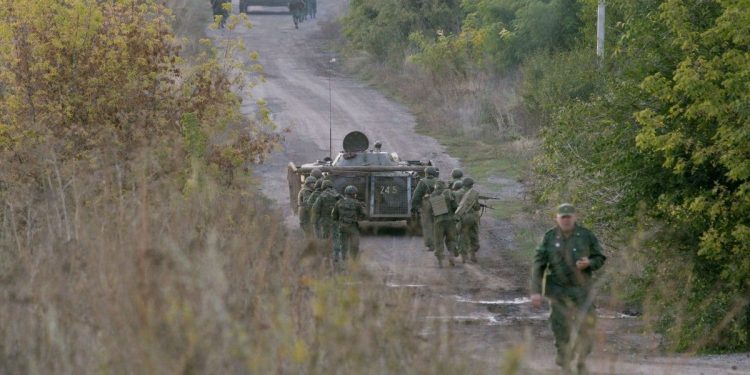 უკრაინელებმა დონბასში რუსების თავდასხმა მოიგერიეს – ოკუპანტები ბუჩქებში მიმოიფანტნენ