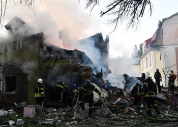 რუსმა ოკუპანტებმა ნიკოლაევი დაბომბეს