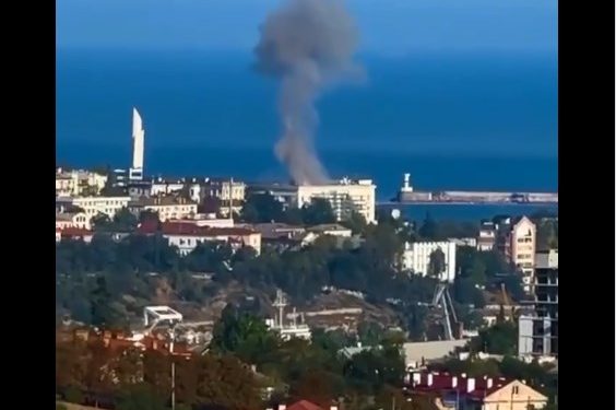 ვიდეო – კიდევ ერთი აფეთქება ყირიმში – დრონით თავდასხმა მოხდა რუსეთის შავი ზღვის ფლოტის შტაბ-ბინაზე