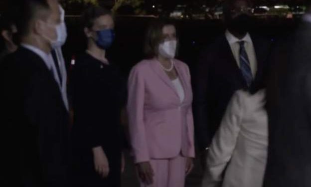 ნენსი პელოსი ტაივანში ჩავიდა