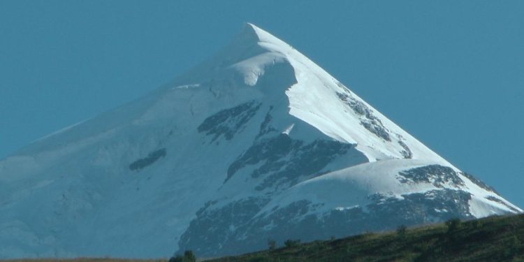 თეთნულდზე ჩარჩენილი ტურისტები დახმარებას ითხოვენ – 6 უცხოელიდან 2 დაშავებულია