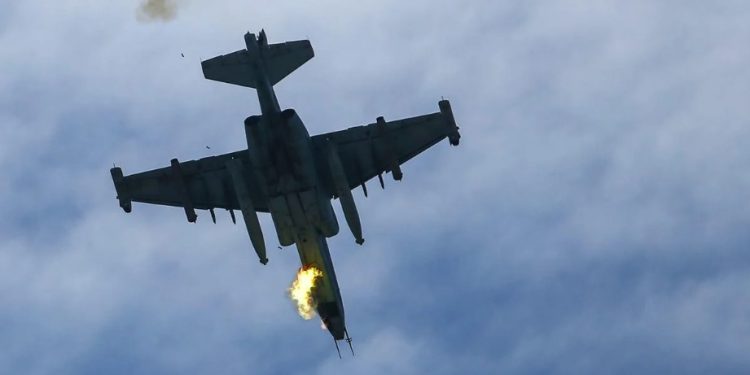 ვიდეო – უკრაინელმა მებრძოლმა რუსული მოიერიშე თვითმფრინავი ჩამოაგდო