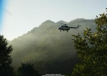 ბორჯომში ტყეში გაჩენილი ხანძრის სალიკვიდაციო სამუშაოებში ვერტმფრენი ჩაერთო
