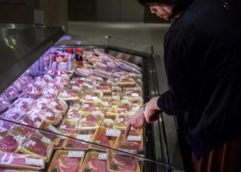 ბათუმის აგრარულ ბაზარში 2.5 ტონა „საეჭვოდ მიჩნეული“ ხორცი დაილუქა