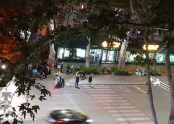 ავარია თბილისში – “გლოვოს” კურიერს ავტომანქანა დაეჯახა