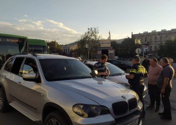 ავტოსაგზაო შემთხვევა – ერთმანეთს ორი ავტომობილი შეეჯახა