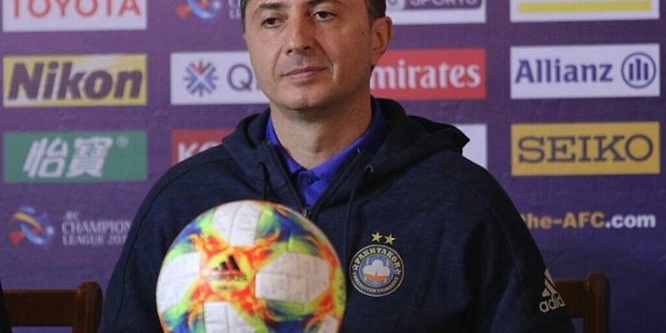 შოთა არველაძემ “ჰალის” მთავარი მწვრთნელის პოსტი დატოვა