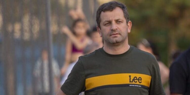 ბათუმის მერიის თანამშრომელი ცოლის ცემის ბრალდებით დააკავეს