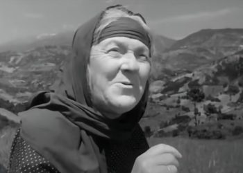 პარლამენტში „ბებიის დღის“ დაწესებაზე იმსჯელებენ