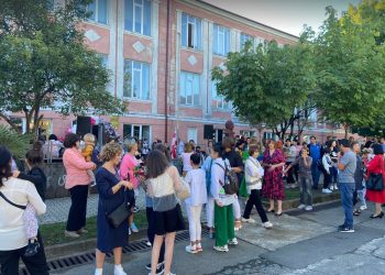 ოზურგეთში სწავლა 800 პირველკლასელმა დაიწყო