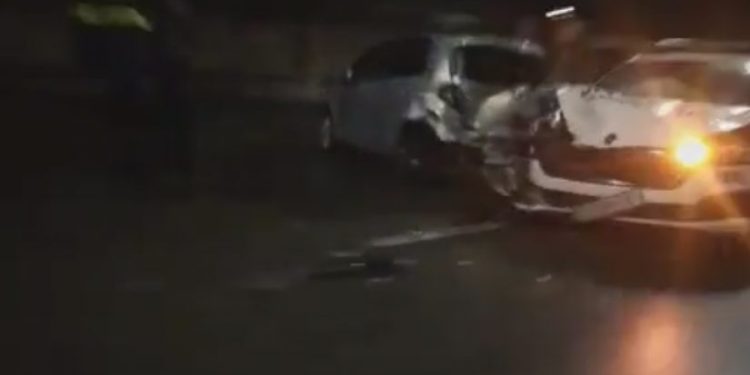 ქუთაისში, პოლიციის მანქანა მსუბუქ ავტომობილს დაეჯახა