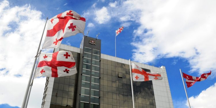 ქალი თავდაცვის სამინისტროს 3 მაღალჩინოსანს სექსუალურ შევიწროებაში ადანაშაულებს