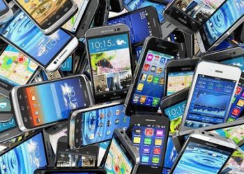 თბილისისა და ბათუმის აეროპორტებში, 21 918 ლარის ღირებულების, არადეკლარირებული მობილური ტელეფონები აღმოაჩინეს