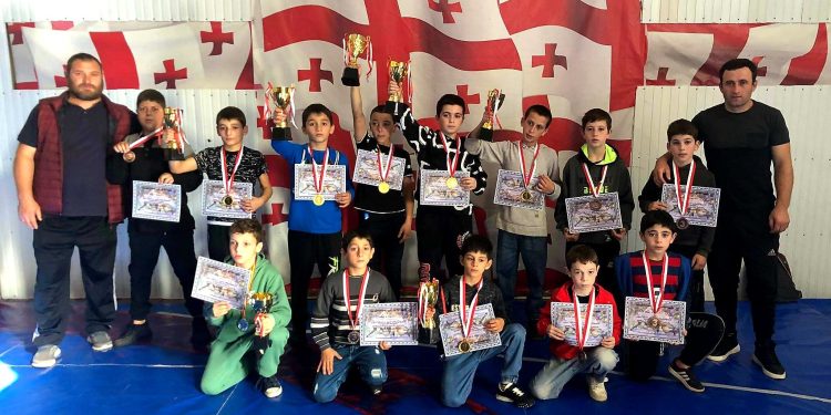 ოზურგეთელი ნორჩი მოჭიდავეების მორიგი წარმატება