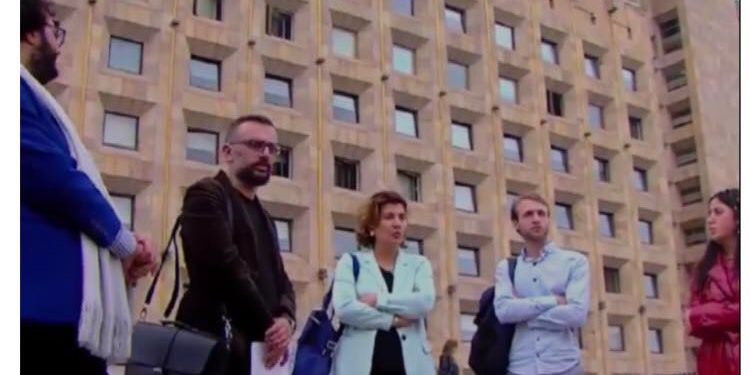 ექთნების პროტესტი გრძელდება – სამედიცინო სფეროს წარმომადგენლები პრემიერს მიმართავენ