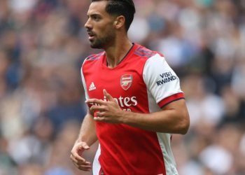 მილანთან ახლოს, სავაჭრო ცენტრში, “არსენალის” ფეხბურთელი დაჭრეს