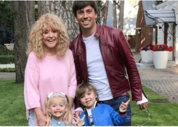 ალა პუგაჩოვას მეგობარმა გაამხილა მიზეზი, რატომ დატოვა მომღერალმა მეორედ რუსეთი