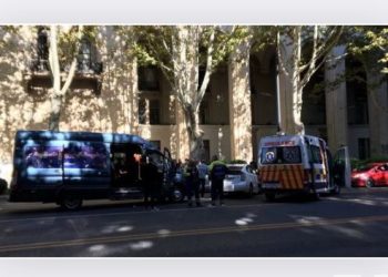 ავარია ჭავჭავაძის გამზირზე – სამგზავრო მიკროავტობუსი მსუბუქ ავტომობილს შეეჯახა