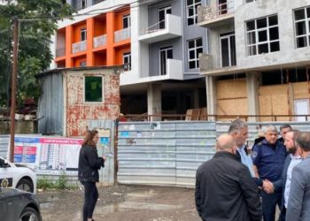 ბათუმში მშენებარე კორპუსიდან კაცი გადავარდა და გარდაიცვალა