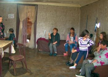 ”ბავშვი მეზობელთან ათევს” – უკიდურესად შეჭირვებული ცინარიძეების ოჯახი ჭანიეთიდან