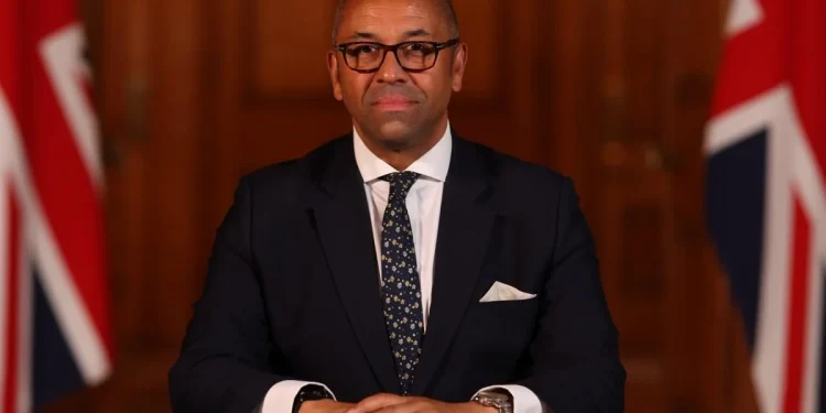 “მანამ დავეხმარებით უკრაინას სანამ ბოლო რუსულ ტანკს ტრაქტორით არ გაიტანენ ბრძოლის ველიდან” – ბრიტანეთის საგარეო საქმეთა მინისტრი