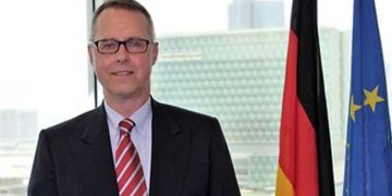 დიახ, ევროპას ენერგეტიკული კრიზისი აქვს, მაგრამ ჩვენ გადავიტანთ ამ ზამთარს – რუსეთი თავის ენერგომატარებლებთან მარტო დარჩება – პეტერ ფიშერი