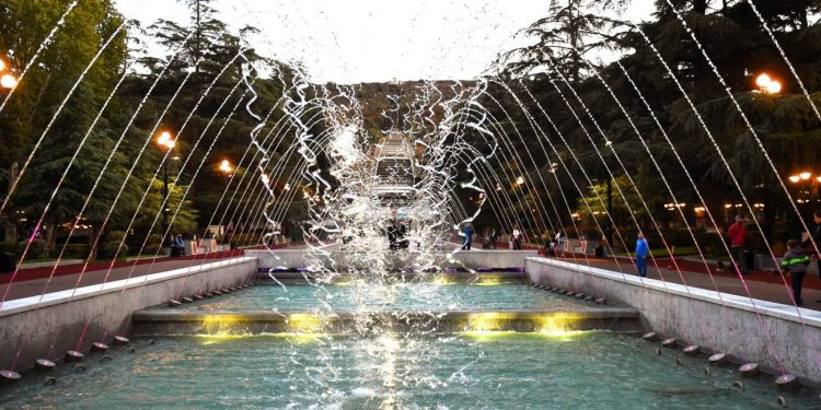 “მესამე ბავშვი შადრევნიდან ფანტანების გამორთვის შემდეგ ამოიყვანეს” – თვითმხილველი