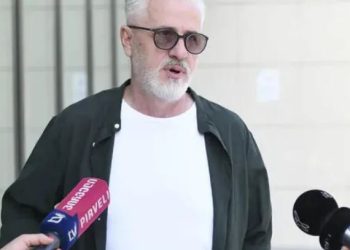 მიხეილ სააკაშვილის სასამართლო პროცესი ვივამედში , მოსამართლემ შეწყვიტა