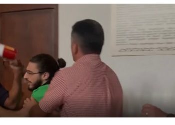 ჩხუბი თსუ-ში – წულუკიანთან შეკითხვების დასასმელად მისული სტუდენტები დარბაზიდან გააძევეს