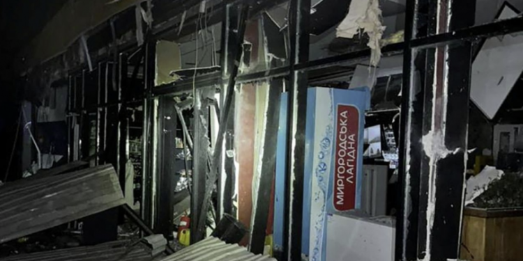 რუსეთმა დნიპრო დაბომბა, დაღუპულია სულ მცირე 2 ადამიანი, მათ შორის ორსული ქალი