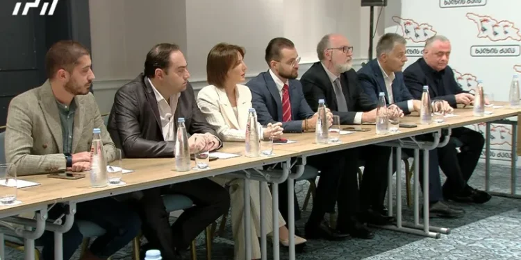 „ქართულ ოცნებას“ კიდევ 5 დეპუტატი ტოვებს და ე.წ. ოთხეულს უერთდება