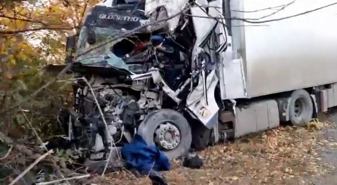 რუსთავი-ლილოს გზაზე ერთმანეთს სამი ტრაილერი შეეჯახა