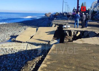 ძლიერი შტორმის შედეგად, ბათუმში ახალი ბულვარის სანაპირო დაზიანდა