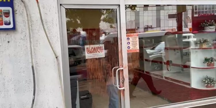 ქუთაისში, ჭავჭავაძის გამზირზე, პურის მაღაზია გაქურდეს