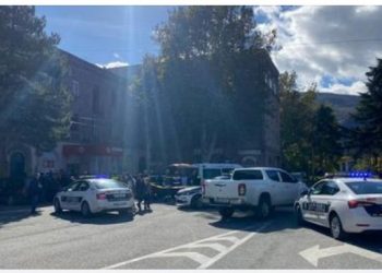 გორში მსუბუქი ავტომობილი ქალსა და ბავშვს დაეჯახა