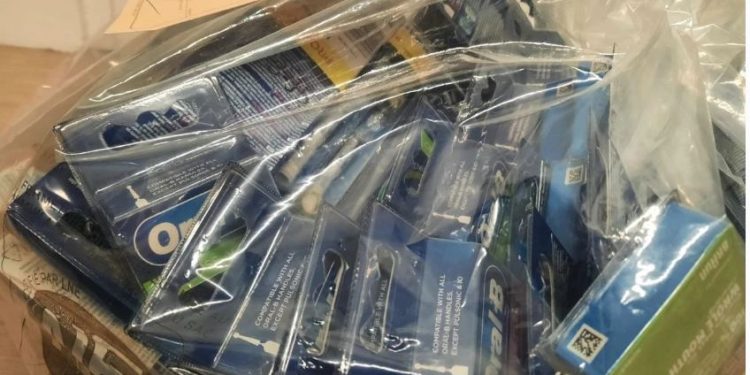 საფრანგეთში, კბილის ჯაგრისების ქურდობისთვის ქართველები დააკავეს