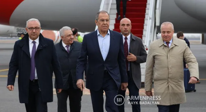 რუსეთის საგარეო საქმეთა მინისტრი სერგეი ლავროვი ერევანში ჩავიდა