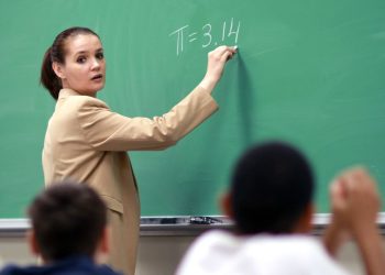 სად არის მასწავლებლების ხელფასი ყველაზე მაღალი და ყველაზე დაბალი